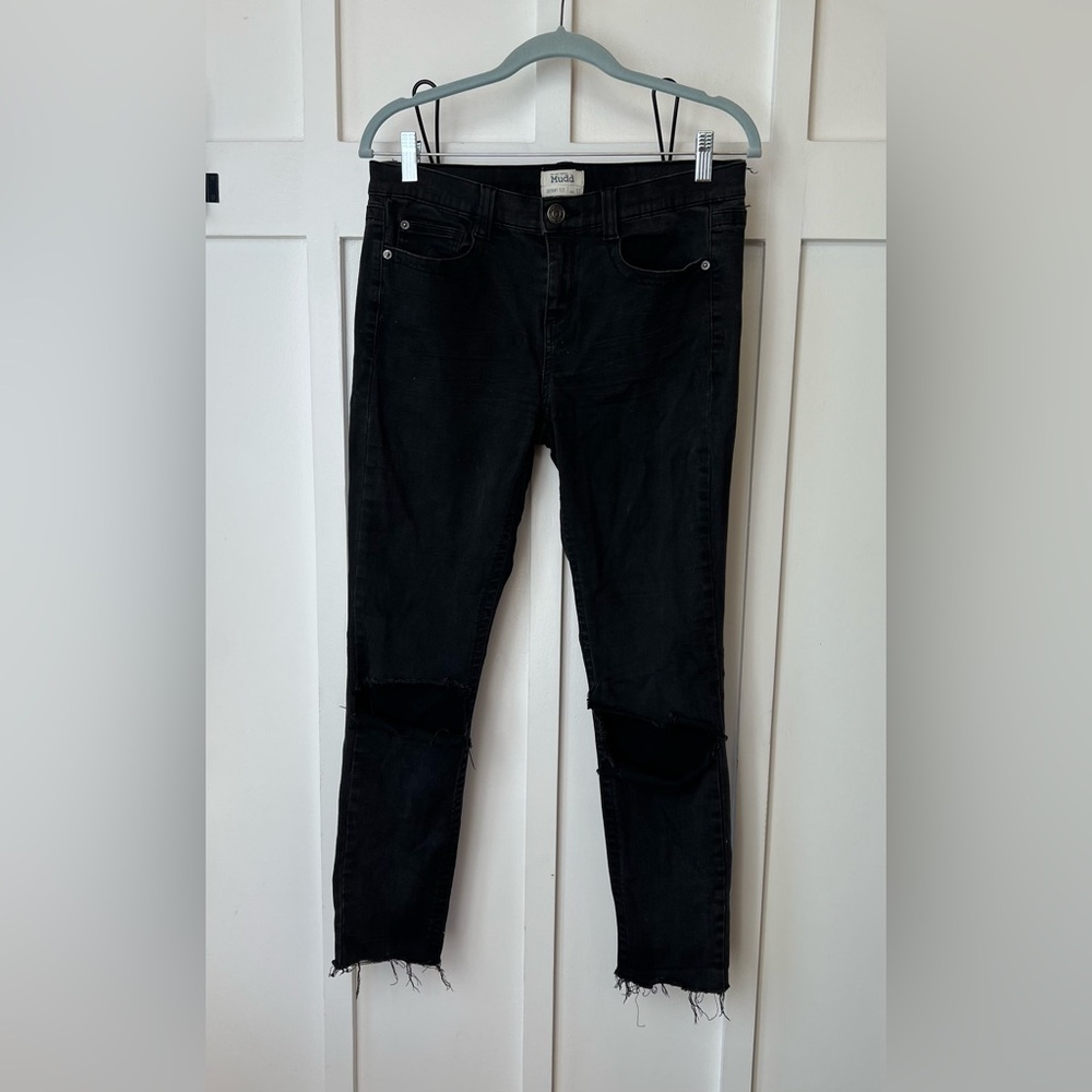 MUDD Women’s Junior's Size 11 Black Skinny Fit Distressed Low Rise Jeans Black